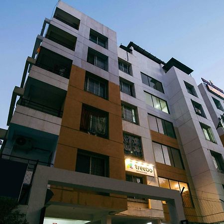 Treebo Empire Executive Premium, Hinjewadi Hotell Hinjawadi Exteriör bild