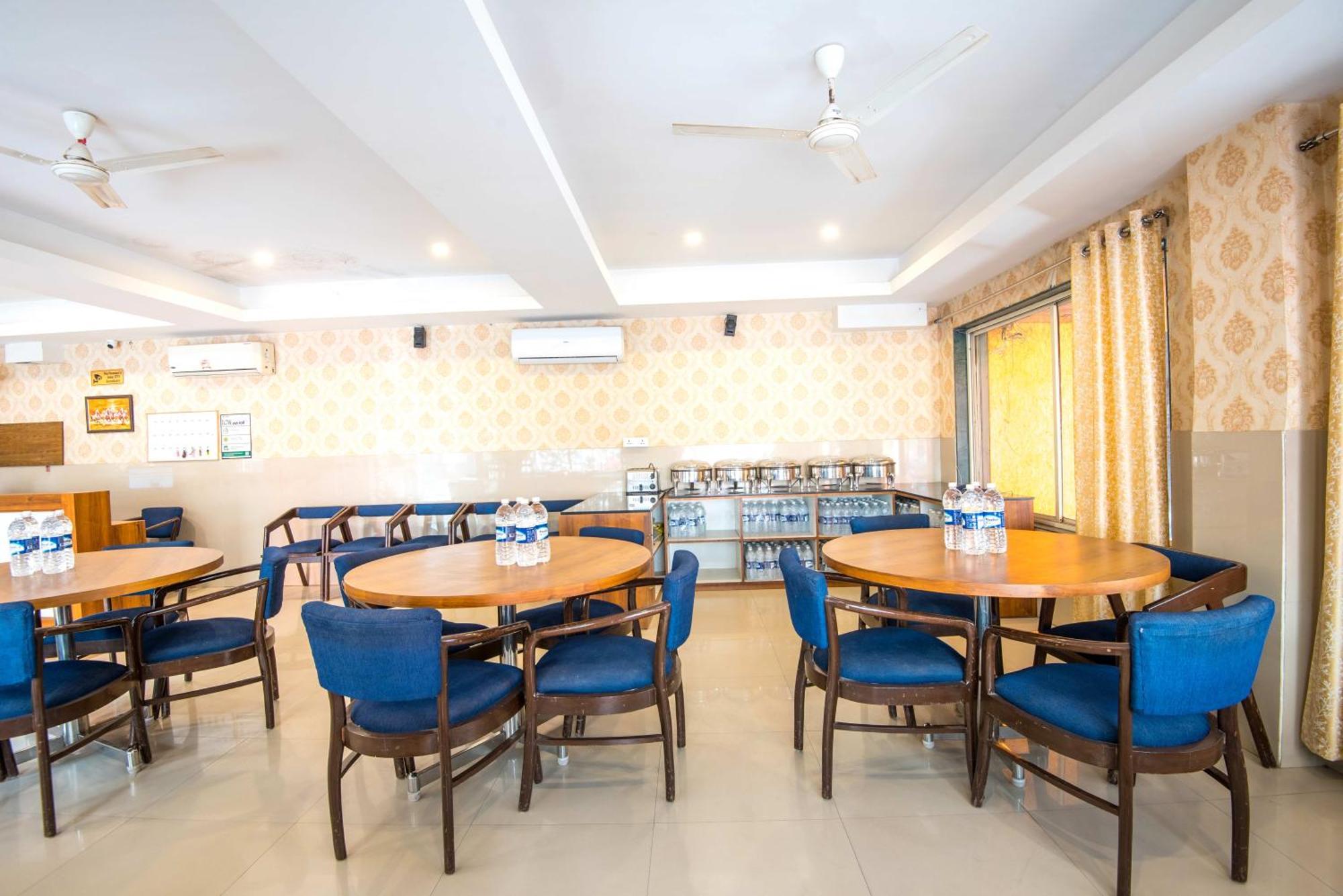 Treebo Empire Executive Premium, Hinjewadi Hotell Hinjawadi Exteriör bild
