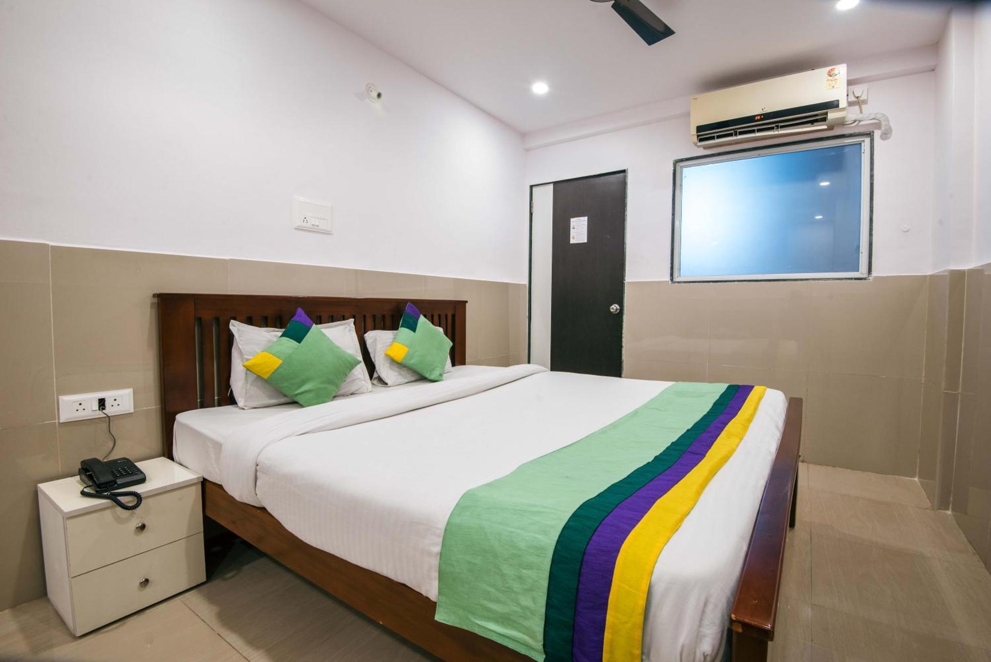 Treebo Empire Executive Premium, Hinjewadi Hotell Hinjawadi Exteriör bild