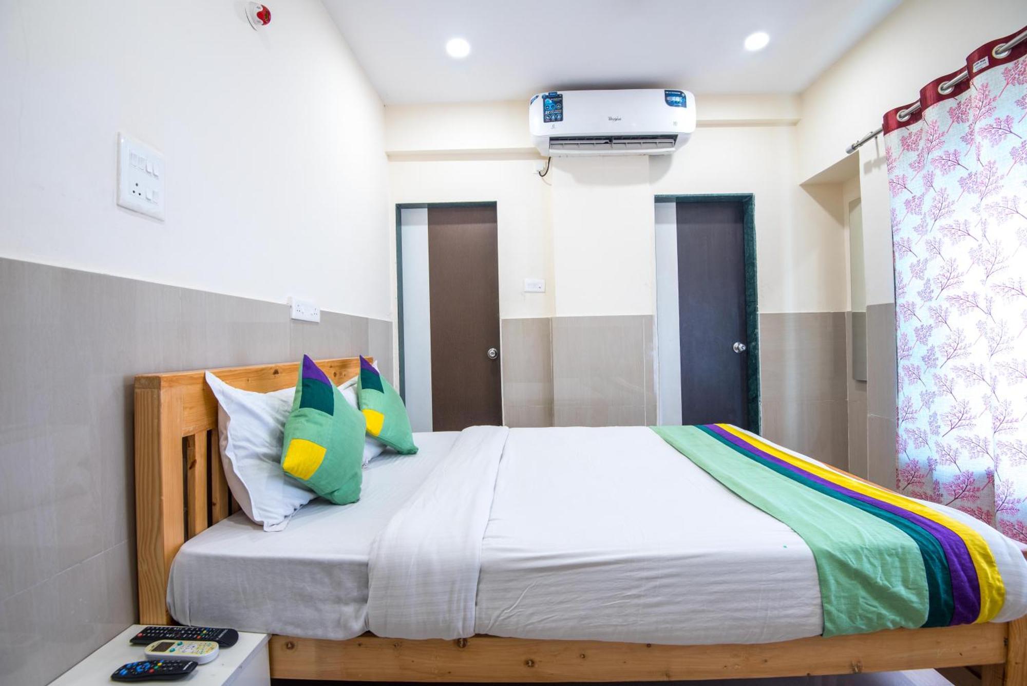 Treebo Empire Executive Premium, Hinjewadi Hotell Hinjawadi Exteriör bild