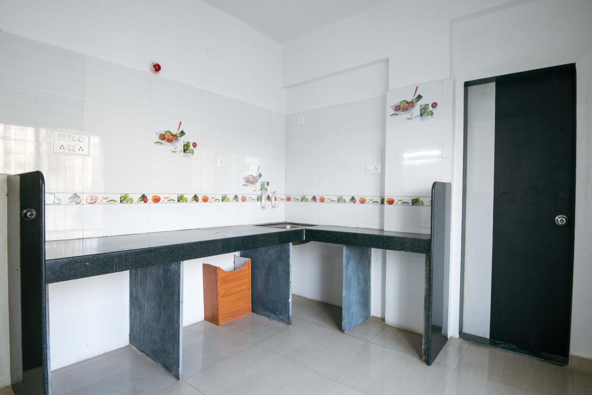 Treebo Empire Executive Premium, Hinjewadi Hotell Hinjawadi Exteriör bild