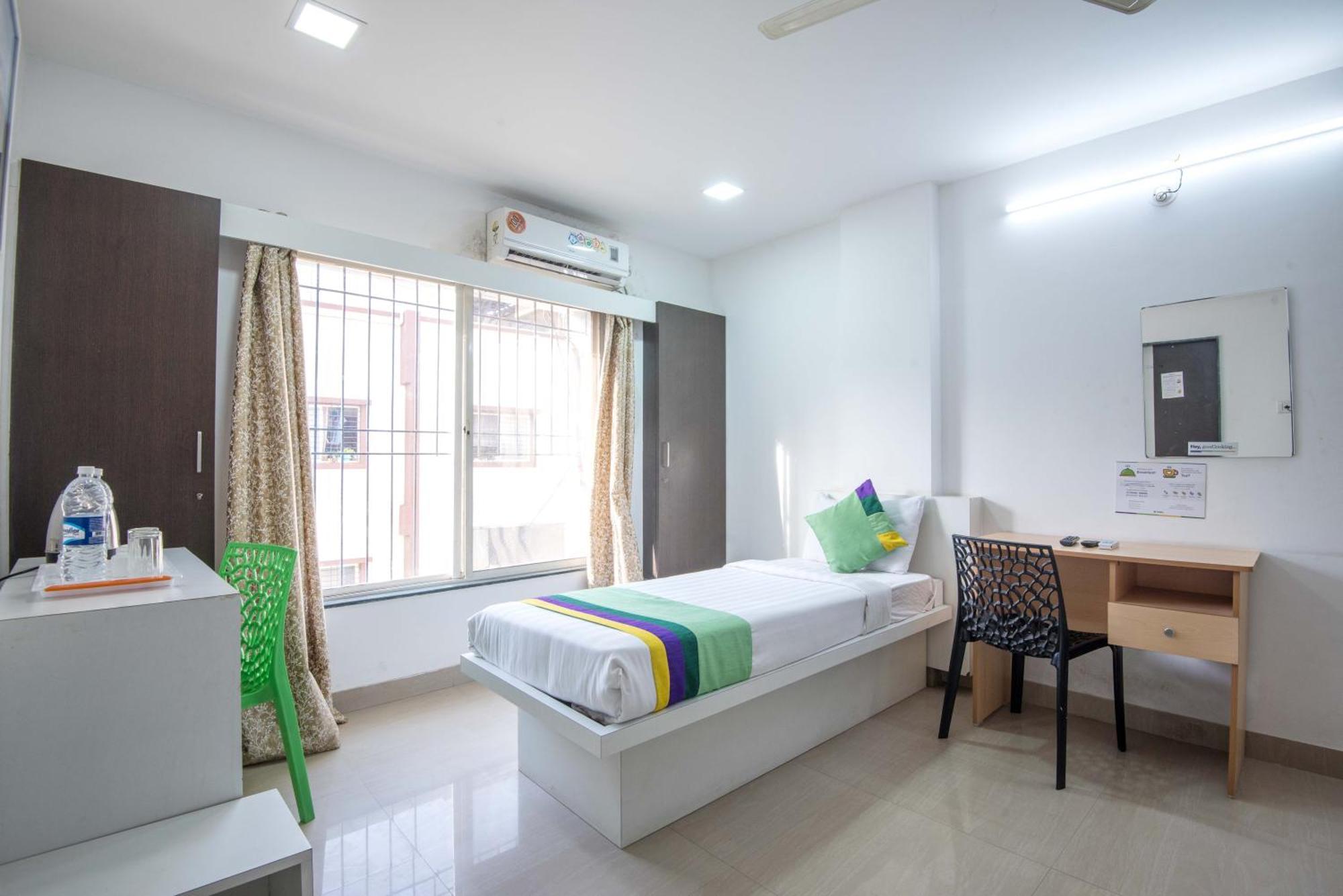 Treebo Empire Executive Premium, Hinjewadi Hotell Hinjawadi Exteriör bild
