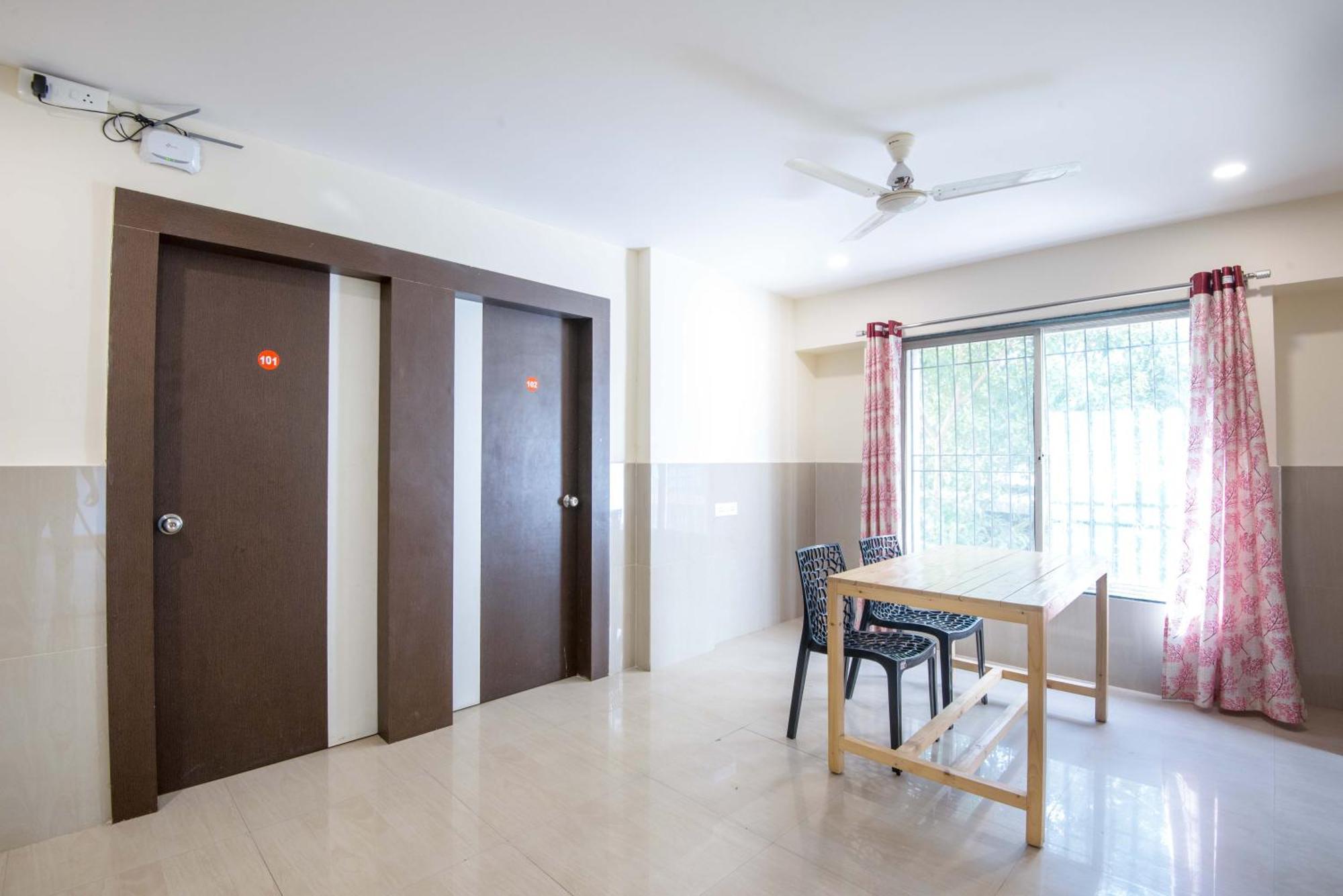 Treebo Empire Executive Premium, Hinjewadi Hotell Hinjawadi Exteriör bild