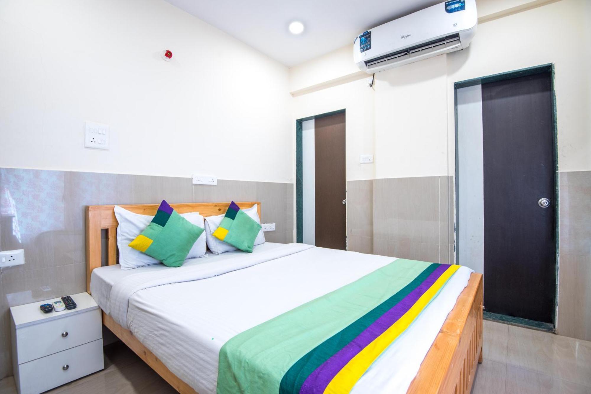 Treebo Empire Executive Premium, Hinjewadi Hotell Hinjawadi Exteriör bild